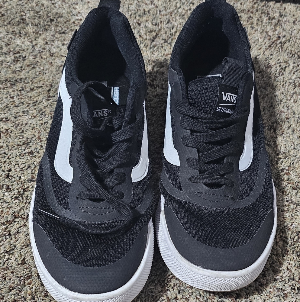 Vans mens size 10 Ultrarange
